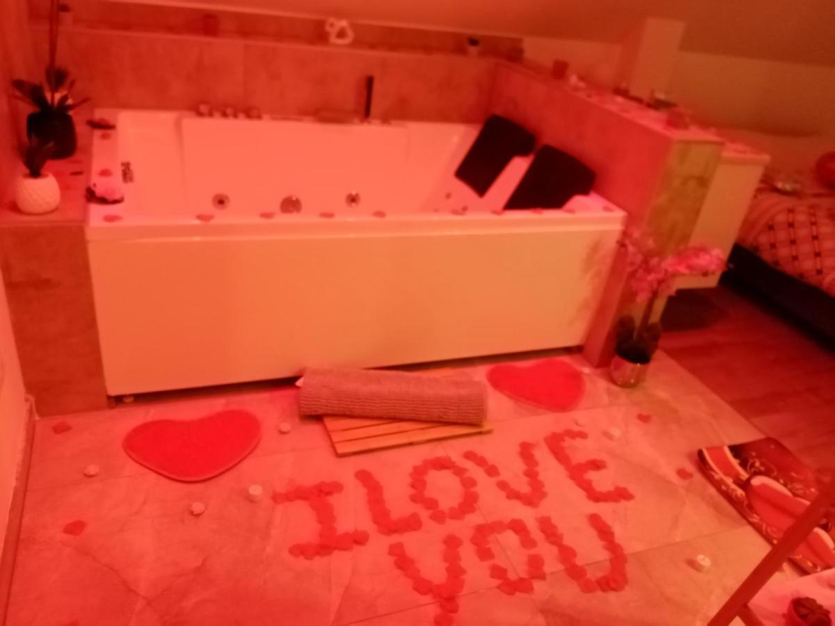 Studio Jacuzzi Au Centre コルマール エクステリア 写真